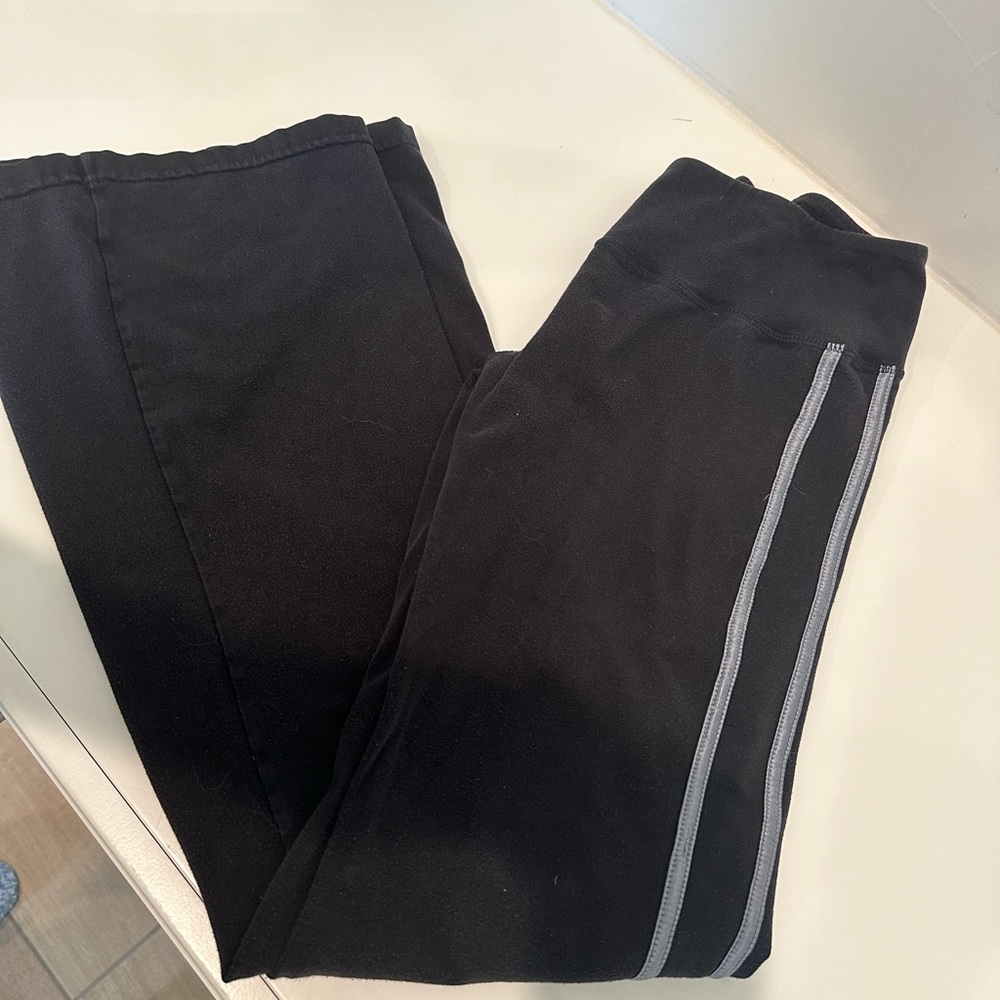Ballys Pair of Yoga Pats - Small - Picture 8 of 8